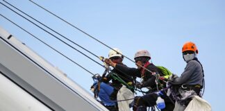 Sicurezza sul lavoro: Regione Veneto approva nuovo piano per contrastare gli infortuni VeneziaOrientale@news: lavoratori sulla parete di un edificio