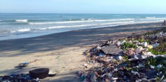I cacciatori ripuliscono la laguna di Caorle VeneziaOrientale@: rifiuti in spiaggia