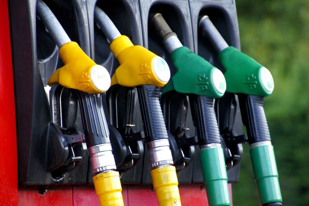 VeneziaOrientale@news: pompe di benzina e diesel