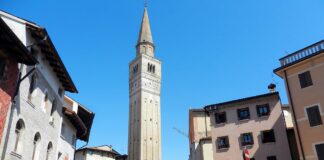 Si inaugura la Vetrina di Pordenone With Love VeneziaOrientale@news: il centro di Pordnone