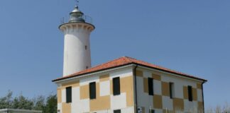 Bibione: vivi il faro, un mare di scoperte! VeneziaOrientale@news: il faro di Bibione