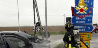 Ronchi di Latisana, incendio di un’autovettura