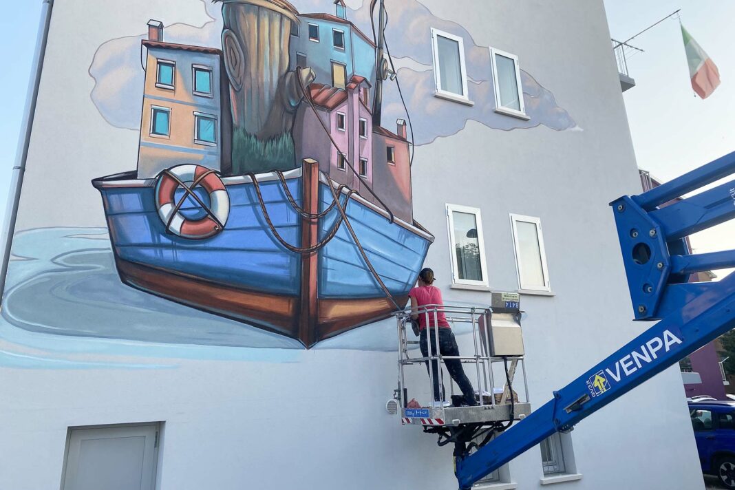 VeneziaOrientale@news: uno dei murales di Caorle