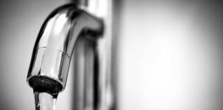 Cali di pressione idrica nel comune di Caorle: ultimi aggiornamenti VeneziaOrientale@news: un rubinetto aperto