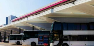 Lignano, dà alla luce il figlio alla stazione bus poi scappa VeneziaOrientale@news: la stazione degli autobus di Lignano