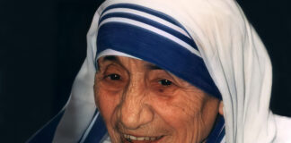 Bibione accoglie le reliquie di Madre Teresa di Calcutta VeneziaOrientale@news: Madre teresa di Calcutta