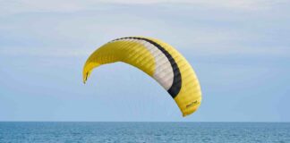 A Bibione lanci con il paracadute da 4mila metri per le persone con disabilità paracadute