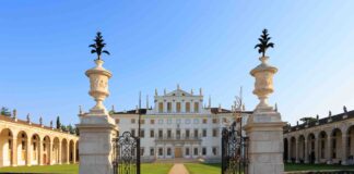 Villa Manin, non solo musica e teatro. Al via la commedia dei burattini e la caccia al tesoro