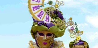 Nuova edizione del carnevale di Venezia, al centro i segni dello Zodiaco