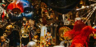 Carnevale, le maschere veneziane sfileranno a Caorle