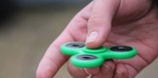 Autismo: un bimbo su 7 ne soffre. La Regione interviene Uno spinner