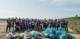 Giornata ecologica di Plastic Free a Caorle Volontari di Plastic Free a jesolo, Caorle