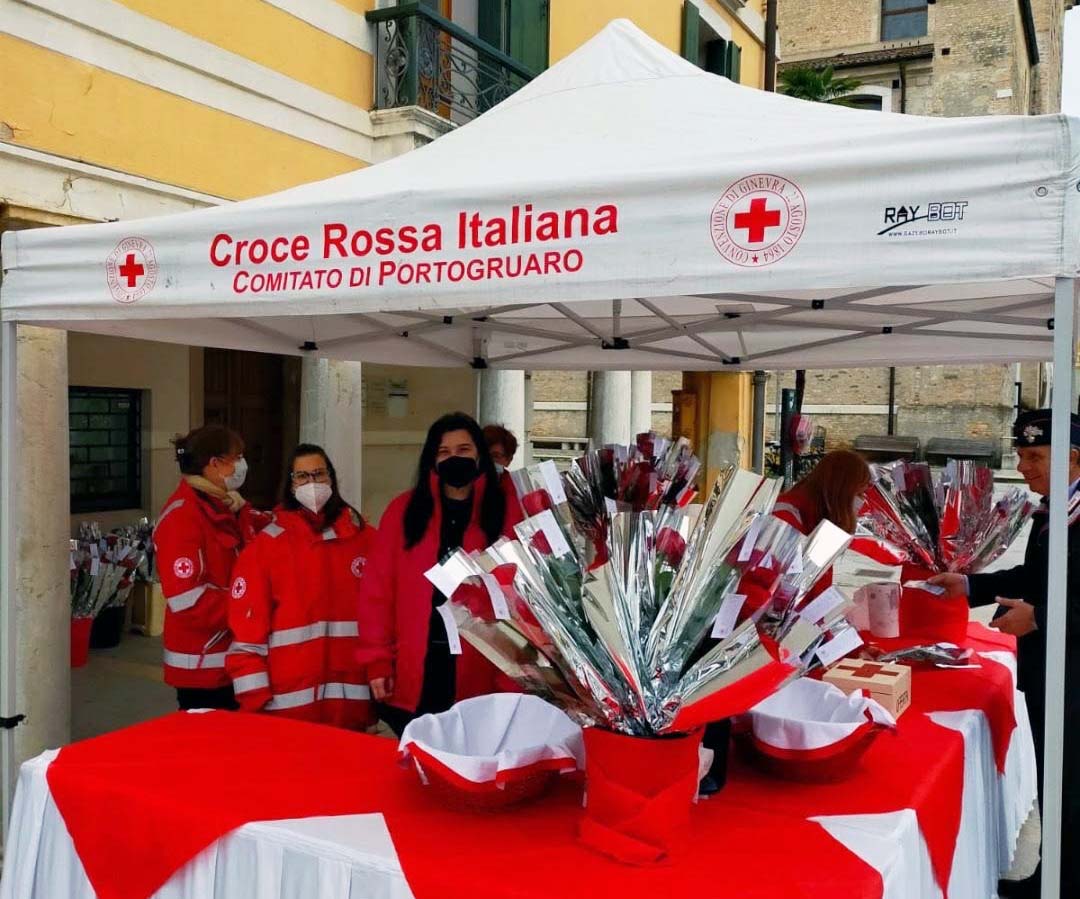 Volontari della Croce Rossa alla Festa del Bocolo
