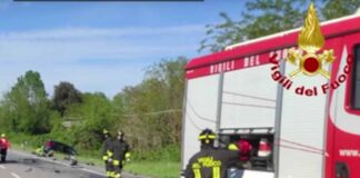 Grave incidente a Chioggia, lungo la statale Romea: tre feriti e un morto Vigili del Fuoco