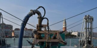 Le nuove invenzioni che salvano l’ambiente: a Venezia i robot puliscono i fondali dai rifiuti