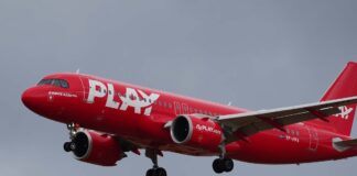 Play: adesso si vola low cost da Venezia a ReykjavÃk Un aereo di Play airlines