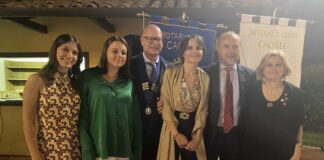 Cerimonia di passaggio del martello al Rotary Club di Caorle Serata del passaggio del martello al Rotry Club di Caorle