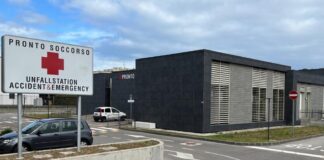 Lignano, malore in Riviera. Sindrome da annegamento per un 80enne