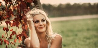 Silvia Smaniotto a Caorle: poesie e musica per l’emancipazione delle donne Silvia Smaniotto, concerto, musica e poesia, Caorle, Caorlè Musica 2023