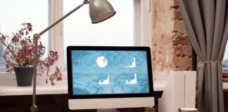 Opus Lavoro tratteggia un Veneto in transizione demografica Un computer acceso con dei grafici