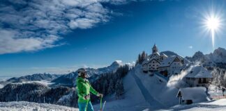 Sciare in FVG: ecco le novità della stagione in arrivo Uno sciatore in pista
