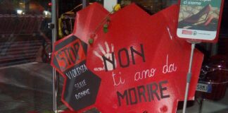 Despar, ‘Insieme alle donne, contro la violenza’. Arriva nei punti vendita la scarpetta rossa despar violenza donne