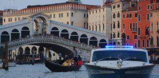 Sempre più social, la Questura di Venezia debutta su Facebook veneziaorientale@news pagina facebook questura di venezia polizia di stato