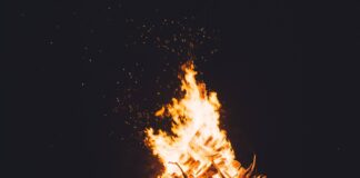 Casera 2024 a Caorle: tutti intorno al Falò dell’Epifania falò, Epifania, Casera, Caorle