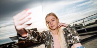 I giovani della Gen Z tra social media, podcast e app di dating giovani