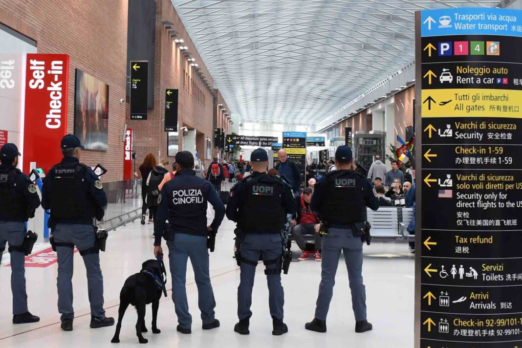 Polizia di Frontiera - frode fiscale - aeroporto Marco Polo di Venezia
