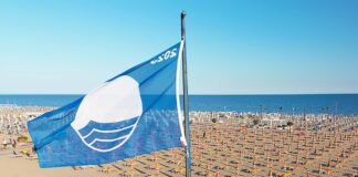 A Bibione la Bandiera Blu per la trentatreesima volta BANDIERA BLU A BIBIONE