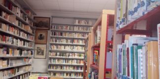 Letture in friulano per bambini a Cinto Caomaggiore libri in una biblioteca