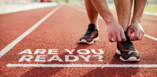 Il 30 giugno debutta la Over Borders Half Marathon, una corsa da Lignano a Bibione persona che allaccia le scarpe per corsa