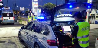 Lignano, scappa dalla Polizia a tutta velocità in contromano. Fermato conducente positivo all’alcol test conducente positivo alcol test lignano - polizia di stato