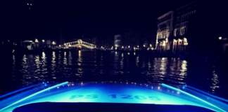 Salvataggio al Lido di Venezia: giovane in pericolo soccorsa dalla Polizia