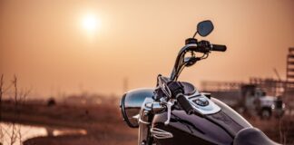 Rimessaggio invernale della moto: come gestire il ritorno in strada moto