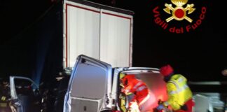 Schianto nella notte sull’A4, furgone travolge tir fermo. Un ferito grave incidente A4 Fossalta di Portogruaro