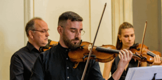 Omaggio a Bach con giovani talenti: il 30 luglio a Bibione il concerto di Alessandro Mele e l’Ensemble Il Cardellino Alessandro Mele