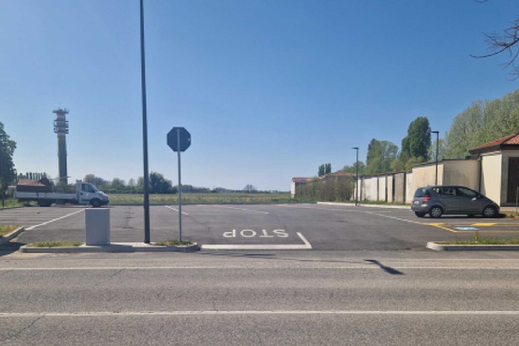 parcheggio cimitero Lugugnana