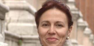Venezia celebra Sara Mingardo con il Premio Peggy Finzi alla carriera Sara Mingardo