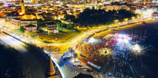 Caorle si accende con il Double Flavor Music Festival 2026: quattro giorni di musica e spettacolo