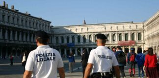 Venezia, otto borseggiatori fermati tra la Stazione e San Marco otto borseggiatori